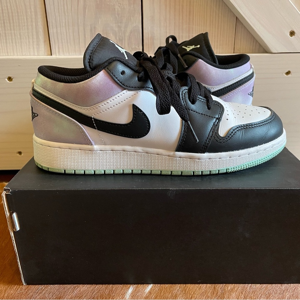 Mens Air Jordan Low SE
